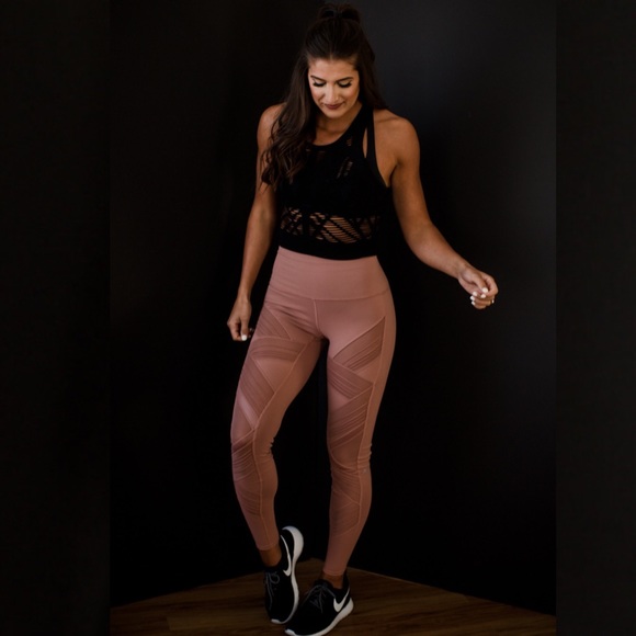 alo ultimate high waist leggings